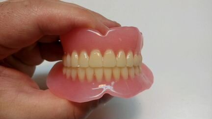 Ремонт, починка зубных съёмных протезов