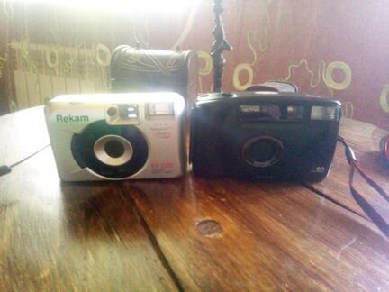 2 плёночных фотоаппарата