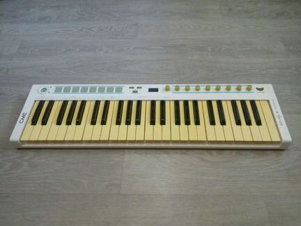 Синтезатор / midi-клавиатура