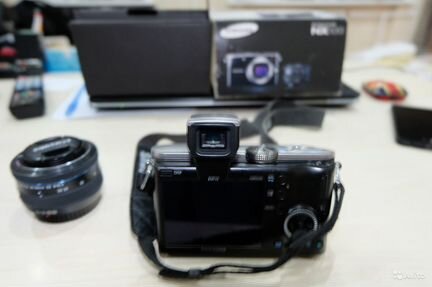 Системный фотоаппарат SAMSUNG NX100
