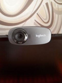 Продам веб-камеру logitech C310