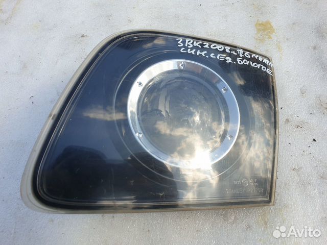 Фонарь задний правый внутренний Mazda 3BK Мазда 3