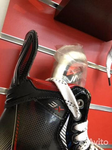 Новые хоккейные коньки bauer vapor 3X Sr