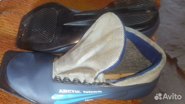 Лыжные ботинки коньковые