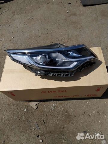 Оригинальная передняя фара Kia Optima
