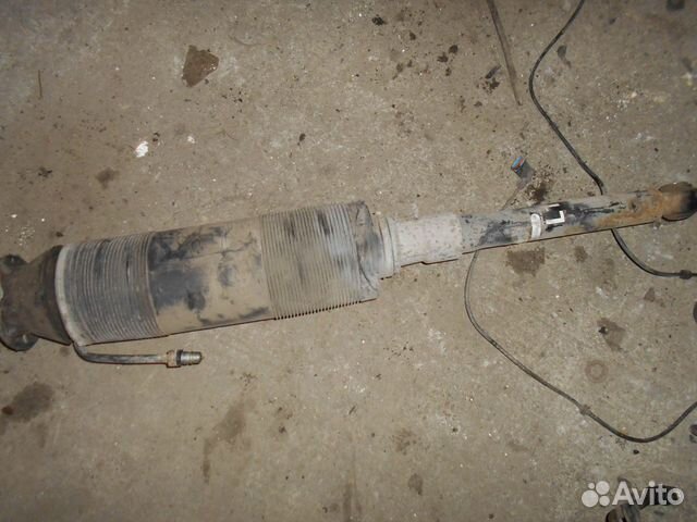 Гидроамортизатор задний W220 A2203280192