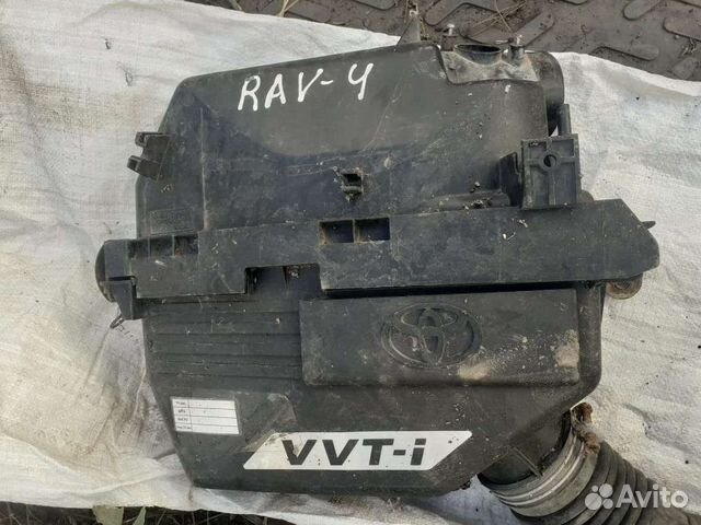 Корпус воздушного фильтра Toyota Rav4