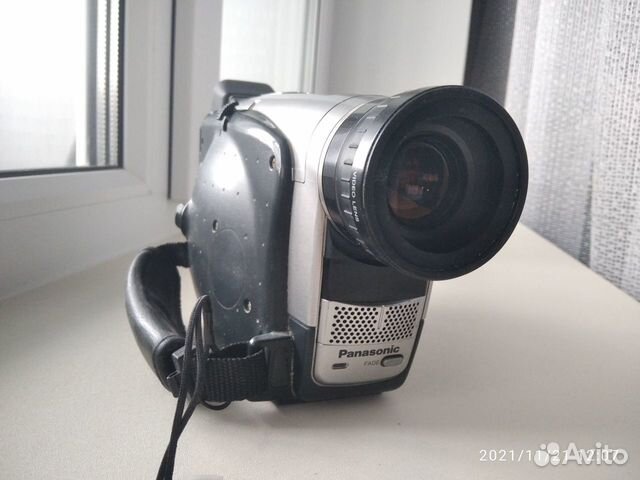 Видеокамера Panasonic-RZ2 VHS-C