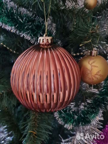 Шары огромные, можно на уличную ёлку. Новые в упак