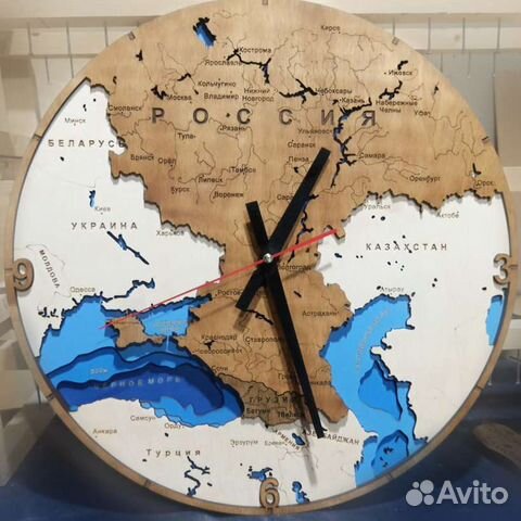 Часы из дерева