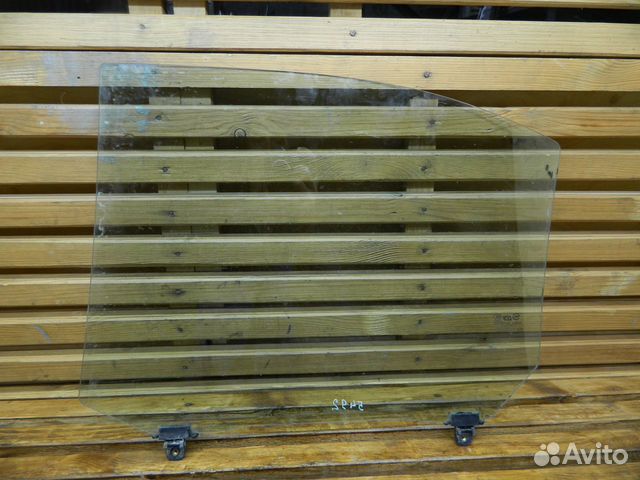 Hyundai Elantra XD седан - стекло заднее правое