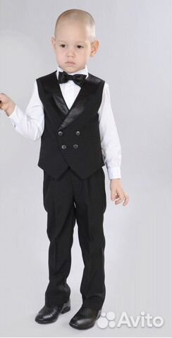 Костюм тройка