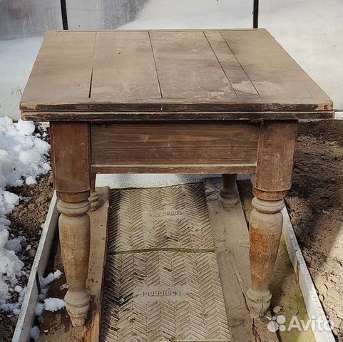 Кухонный стол старинный