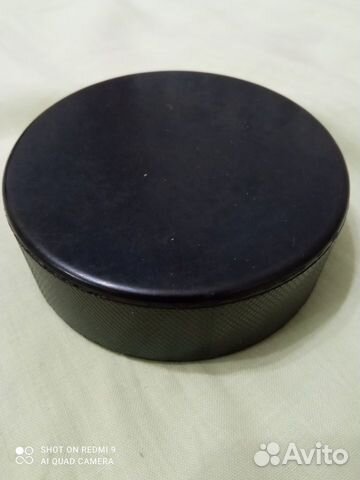 Продам хоккейные шайбы б/у