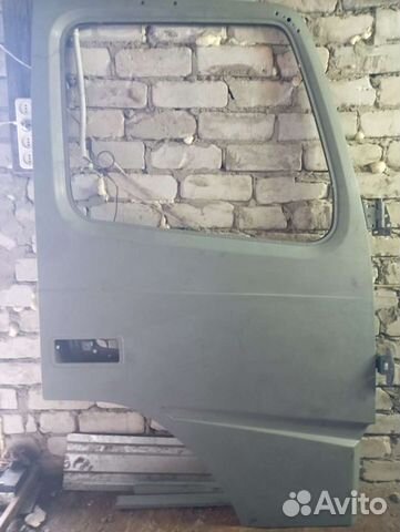 Дверь боковая правая Volvo FM