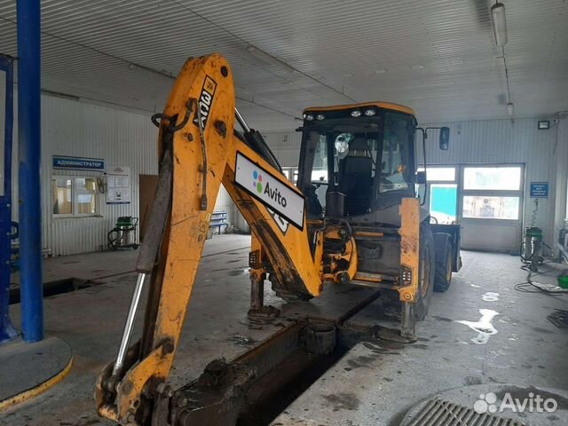 Экскаватор-погрузчик JCB 3CX4T, 2012