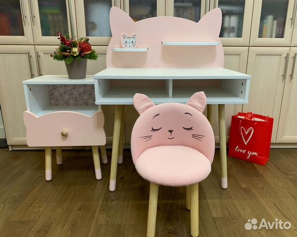 Детский стол и стул