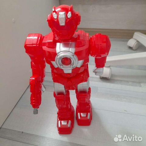 Игрушка робот