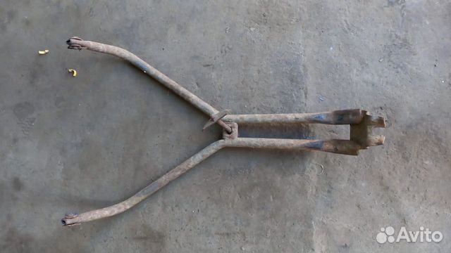 Крепление запаски УАЗ 452 Буханка