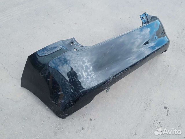 Бампер задний Toyota Auris с 2006г до 2010г