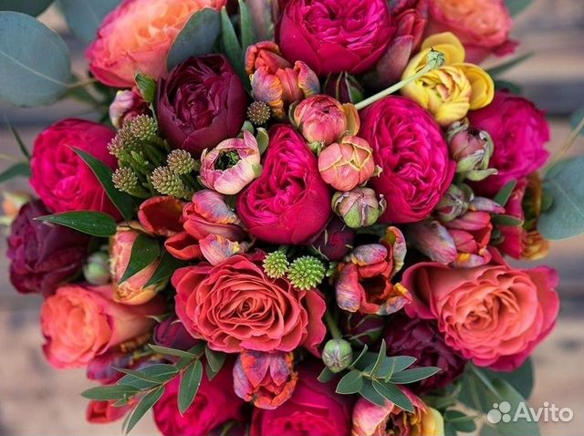 Пионы и пионовидные розы