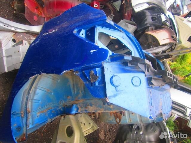 Задняя левая четверть Peugeot 307 Задняя левая четверть Peugeot 307