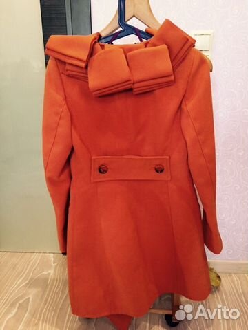 Стильное, необычное пальто. Новое. Италия Стильное, необычное пальто. Новое. Италия