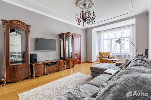 

3-к. квартира, 93 м², 3/5 эт.