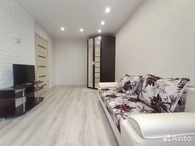 

1-к. квартира, 35 м², 10/19 эт.