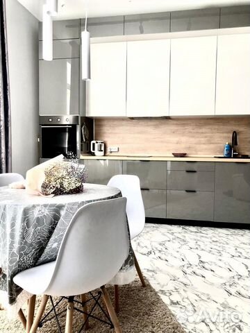 

2-к. квартира, 50 м², 3/10 эт.