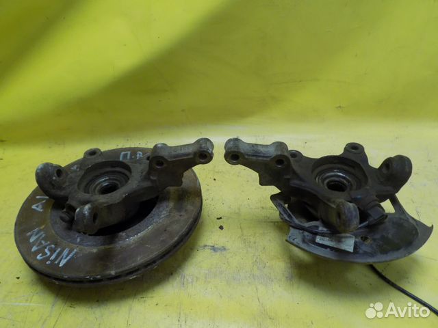 Кулаки поворотные Nissan Almera Classic b10