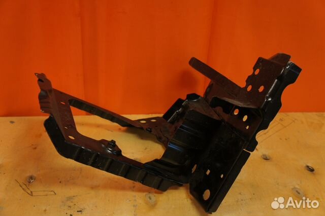 Кронштейн порога и арки колеса BMW F10 F01 F06 F12