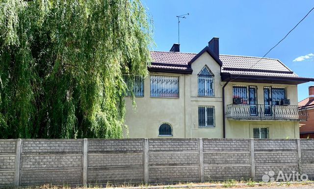 

8-к. дом, 180 м²