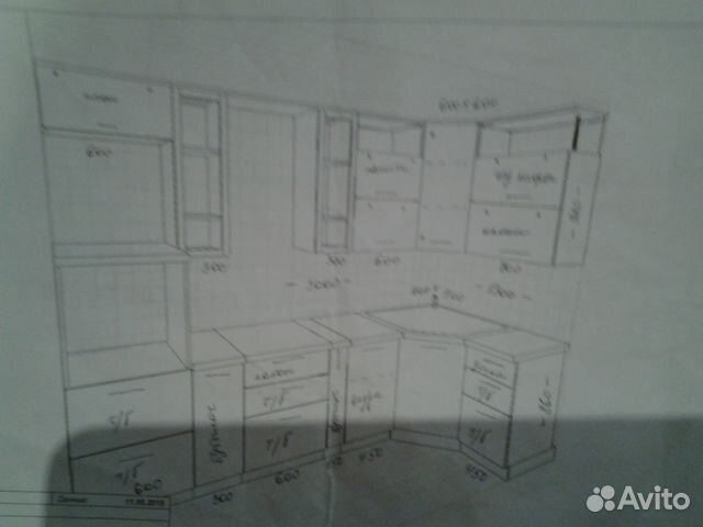 Новая кухня с мойкой стеновыми стекляными панелями Новая кухня с мойкой стеновыми стекляными панелями