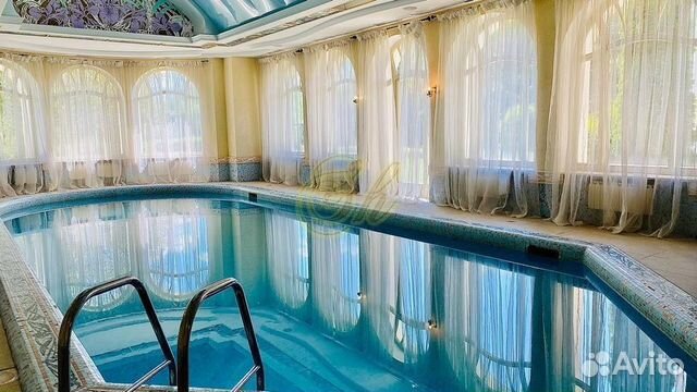 

10-к. и более дом, 900 м²