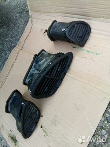 На Ford Galaxy/VW Sharan диффузоры торпеды