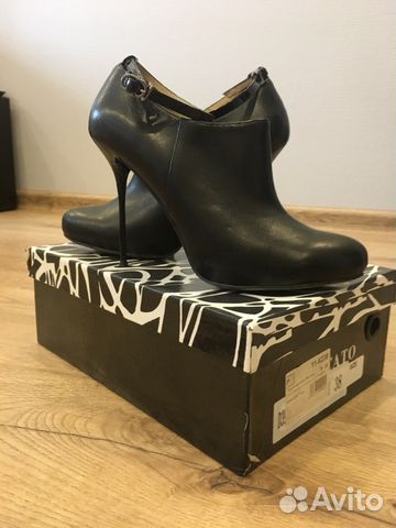 Кожаные ботильоны