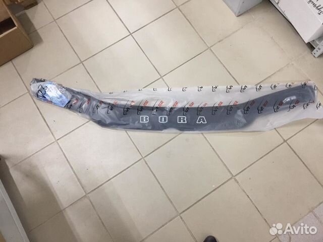 Дифлектор (мухобойка) капота на VW Bora 98-05 г.в