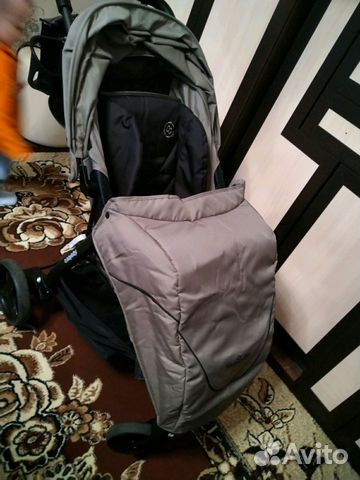 Коляска прогулочная