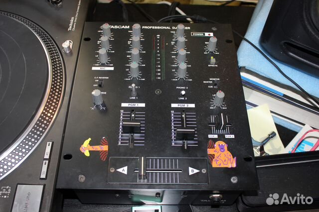 Микшерный пульт Tascam XS-3