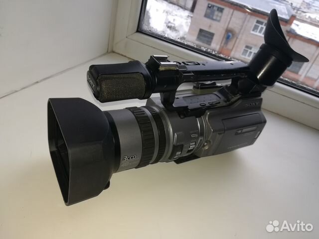 Видео Камера Sony DCR-VX2100E