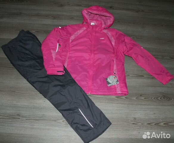 Демисезонный костюм Umbro (58 размер) Демисезонный костюм Umbro (58 размер)