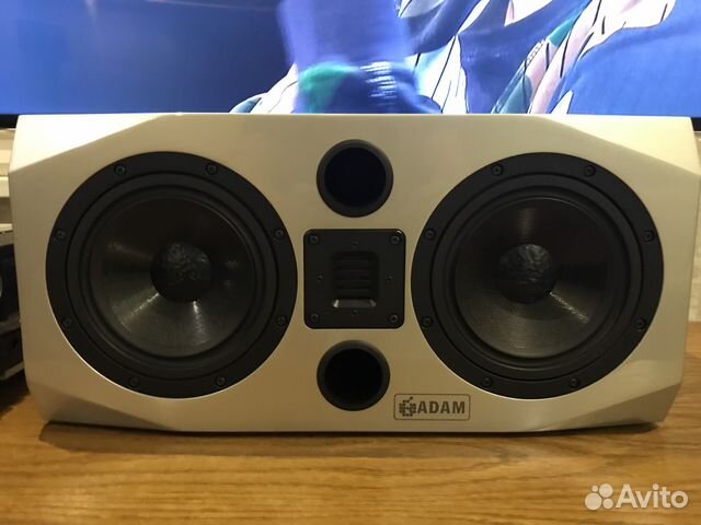 Центральный канал adam Audio HM3