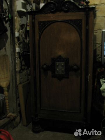 Сейф антикварный