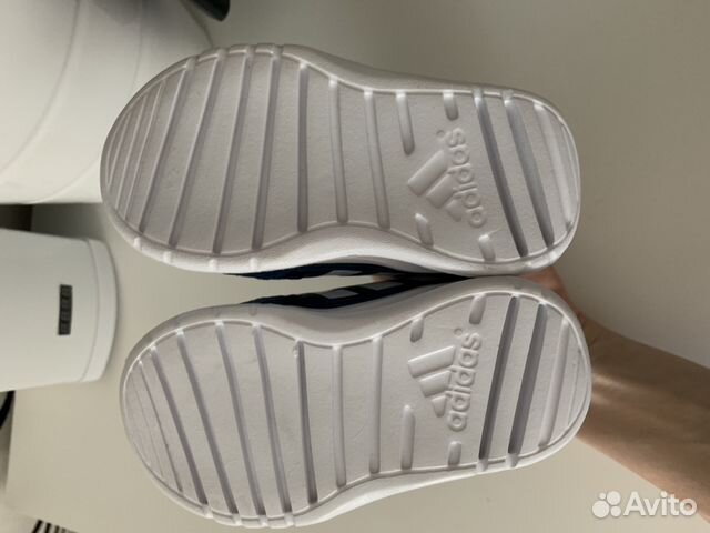 Кроссовки Adidas новые Кроссовки Adidas новые