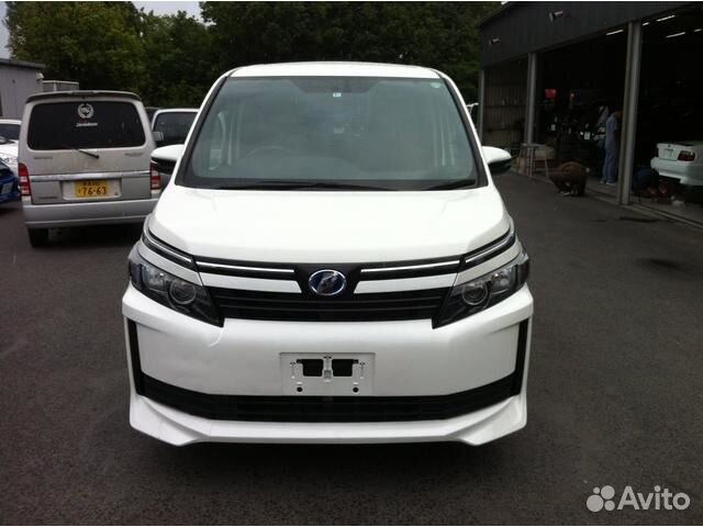 Toyota Voxy 1.8 CVT, 2014, 22 000 км