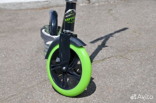 Самокат Trolo Raptor 230 с амортизатором Самокат Trolo Raptor 230 с амортизатором
