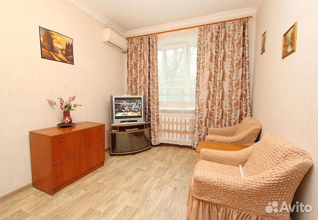 2-к квартира, 40 м², 1/3 эт.