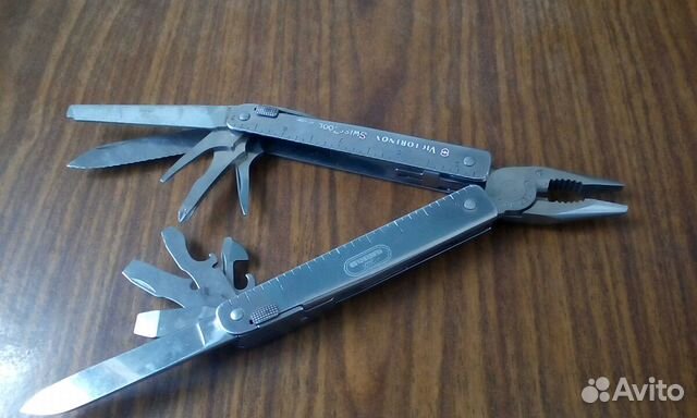 Мультитул Victorinox Swiss Tool