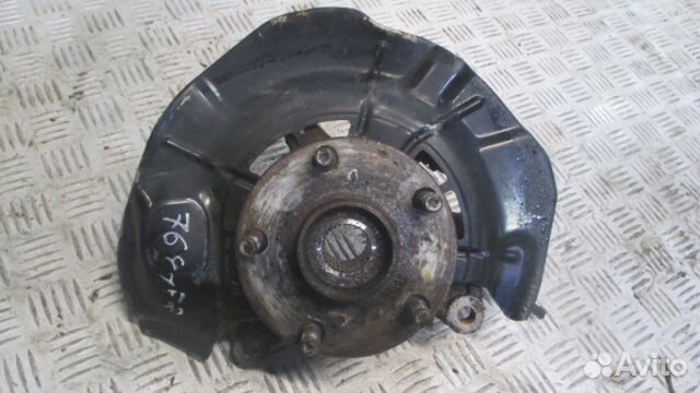 Кулак поворотный передний правый Toyota Camry V40 Кулак поворотный передний правый Toyota Camry V40
